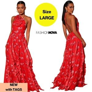NEW w TAGS 🏷️ FASHION NOVA Floor-length Floral Maxi Dress (Size Large)